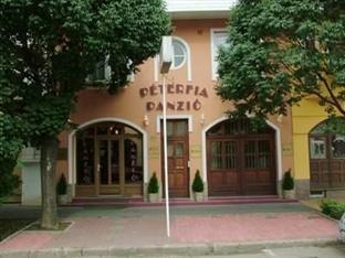Peterfia Panzio Guesthouse Debrecen Esterno foto